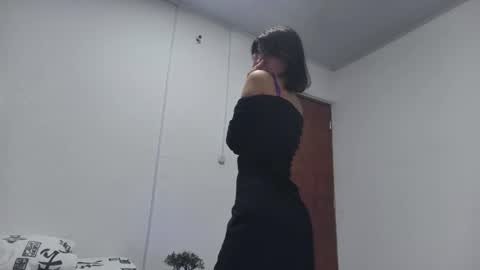 Sarah  online show from October 8, 9:08 pm