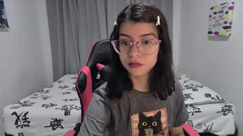 Sarah  online show from February 22, 4:08 pm