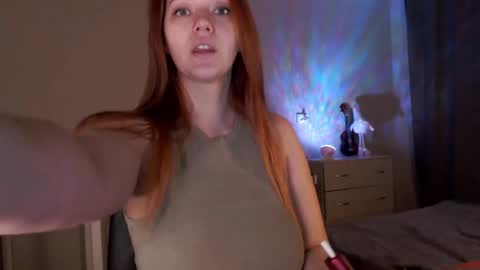 Snapshot of sarahsweetie_ chatting on January 14, 3:47 pm Sarah online show from January 14, 3:47 pm