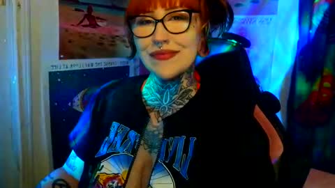 Sarah T online show from May 16, 6:38 am