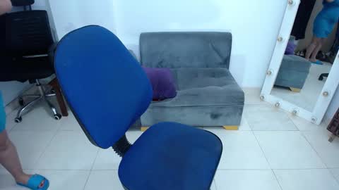 Saraloves online show from September 17, 10:02 am