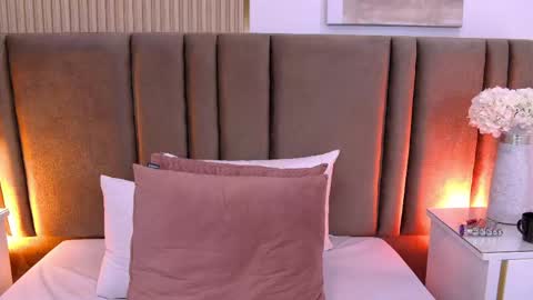 Sara Lugo  online show from June 6, 8:26 pm