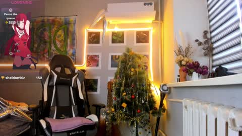 Snapshot of sarasun34 chatting on December 13, 5:05 am Sara online show from December 13, 5:05 am