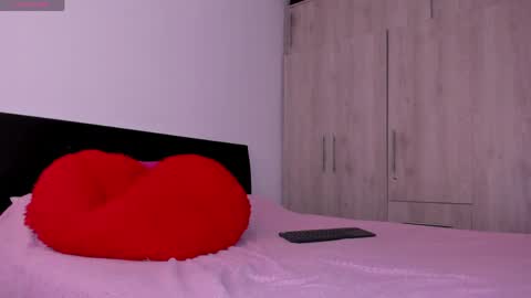 Sara   online show from May 21, 4:38 pm
