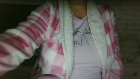 Snapshot of saretta46 chatting on February 8, 12:28 am Sara online show from February 8, 12:28 am