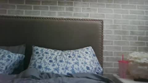 Snapshot of saretta46 chatting on March 2, 2:47 pm Sara online show from March 2, 2:47 pm