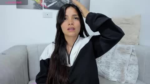 Snapshot of saritadolly_ chatting on March 1, 3:53 am Sara Cute online show from March 1, 3:53 am