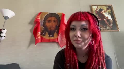Mia online show from May 8, 2:09 pm