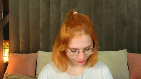Snapshot of sasha_exclusive chatting on September 13, 6:32 am Sasha Exclusive online show from September 13, 6:32 am