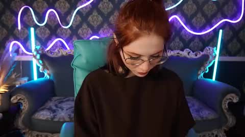 Snapshot of sasha_exclusive chatting on March 11, 7:03 am Sasha Exclusive online show from March 11, 7:03 am