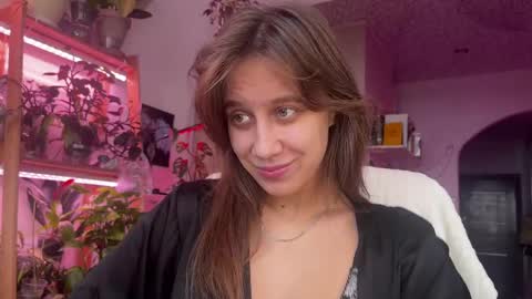 Snapshot of sasha_moormeoow chatting on February 19, 6:22 am Alexandra Sasha in short online show from February 19, 6:22 am