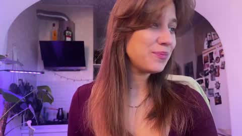 Snapshot of sasha_moormeoow chatting on December 15, 7:35 am Alexandra Sasha in short online show from December 15, 7:35 am
