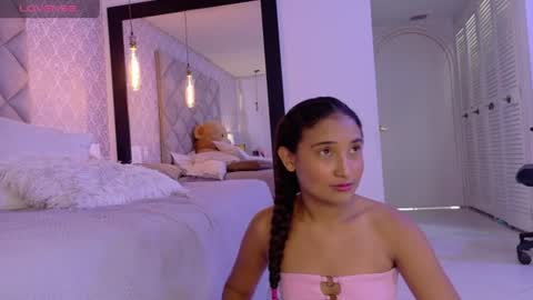 sasha_sinne online show from August 4, 12:11 pm