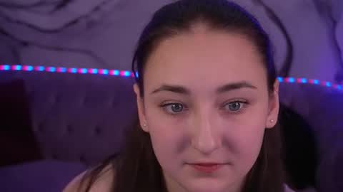 sashaduvalle online show from September 27, 6:42 am