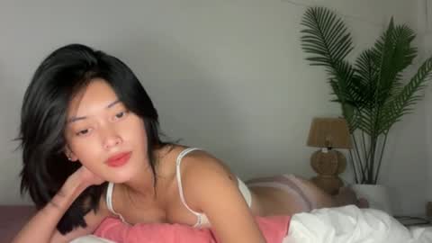 sashi_kaye online show from June 11, 3:47 am
