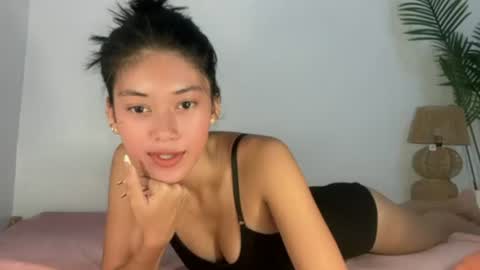 sashi_kaye online show from June 15, 4:02 am