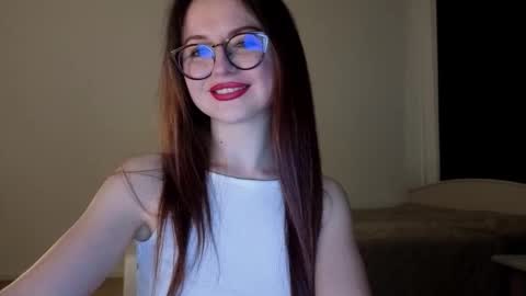 Lori online show from March 24, 8:47 pm