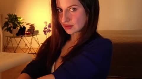 Lori online show from July 11, 6:52 pm