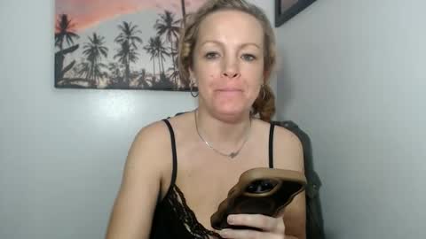 sativaxxx88 online show from February 12, 3:58 pm