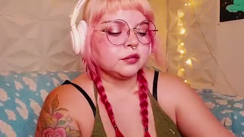 Gina George online show from June 27, 11:11 pm