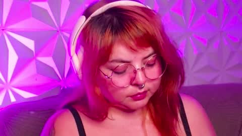 Snapshot of satyn_doll chatting on September 10, 1:27 am Gina George online show from September 10, 1:27 am