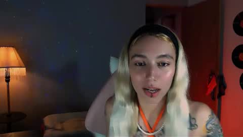 Snapshot of saucy_jenn1 chatting on January 5, 2:49 am I AM JENN  online show from January 5, 2:49 am