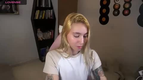 Snapshot of saucy_jenn1 chatting on September 21, 2:54 am I AM JENN  online show from September 21, 2:54 am