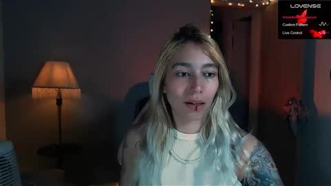 Snapshot of saucy_jenn1 chatting on January 26, 3:38 am I AM JENN  online show from January 26, 3:38 am