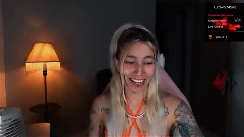 Snapshot of saucy_jenn1 chatting on January 16, 3:56 am I AM JENN  online show from January 16, 3:56 am