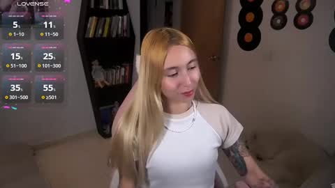 Snapshot of saucy_jenn1 chatting on September 20, 1:16 am I AM JENN  online show from September 20, 1:16 am