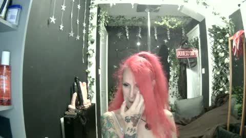 SaucySky online show from July 22, 9:05 pm