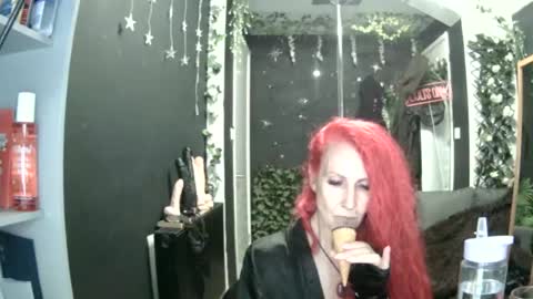 SaucySky online show from July 31, 10:55 pm