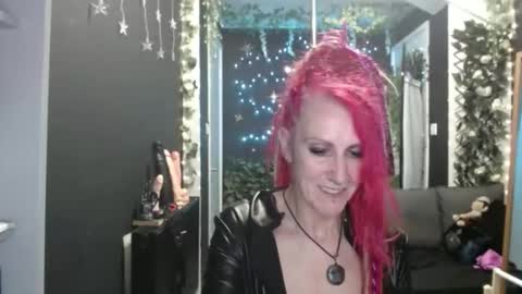 SaucySky online show from September 25, 11:46 pm