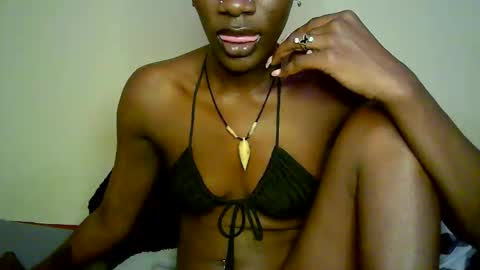 savagetonguee online show from May 4, 12:20 pm