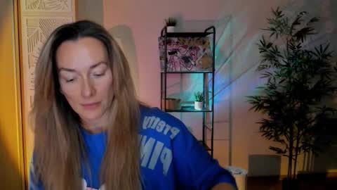 save the qween online show from February 1, 6:34 am