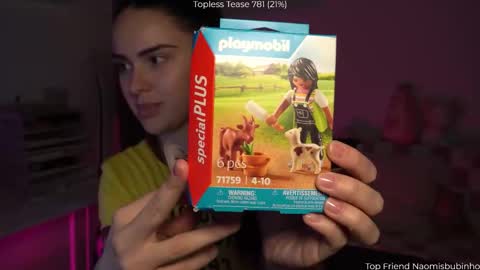 Naomi online show from December 13, 7:53 pm