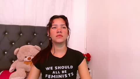 saykimmy online show from November 10, 4:40 am