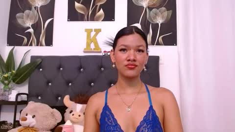 saykimmy online show from May 2, 3:43 am