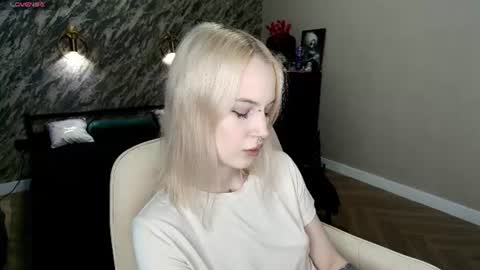 Anges online show from June 21, 5:11 am