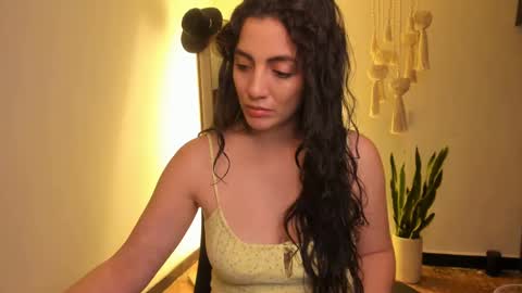 Snapshot of scalertt__steel_ chatting on February 18, 1:33 pm Venus online show from February 18, 1:33 pm