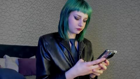 Emmy online show from April 23, 9:39 am