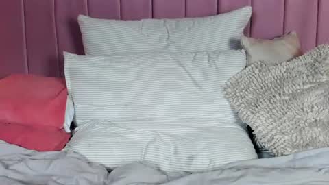 Claudia  online show from August 7, 12:28 am
