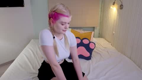 scarlet_enchantress online show from September 9, 9:58 pm