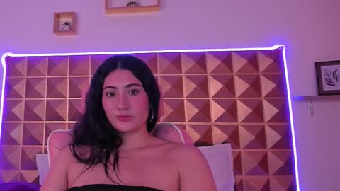 Scarlet  online show from March 17, 5:44 am