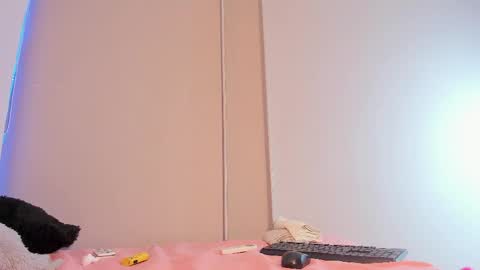 scarlet_vixen_ online show from June 5, 5:11 am