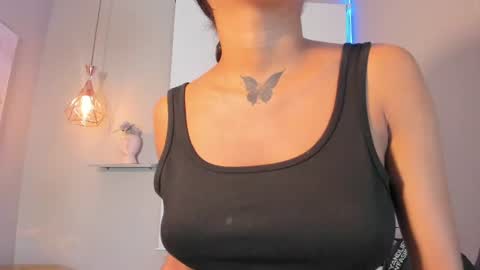 scarlet_vixen_ online show from July 2, 12:33 pm