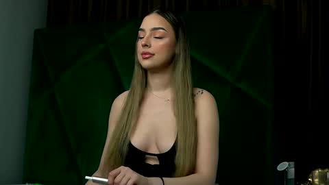 Scarlet online show from March 3, 11:11 pm