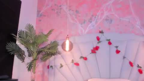 Scarlet Dayana online show from June 30, 12:15 pm