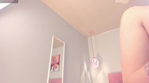 Scarlet  online show from March 12, 5:46 am