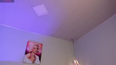 Scarlet  online show from March 16, 5:10 am